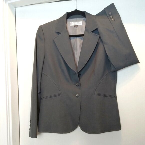 Tahari Arthur S Levine Petite Light Charcoal Grey Stylish Peplum Blazer Sz 6P - Picture 1 of 10